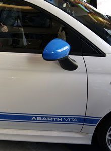 Probamos el coche oficial de PlayStation Vita, el Abarth 500