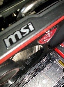 MSI R9 270X_lateral