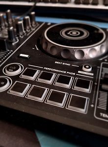 Análisis del controlador DJ Pioneer DJ DDJ-200